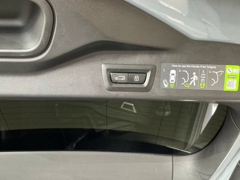 Used 2026 BMW X5 M60i AWD/4WD image 30