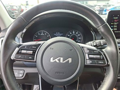 Certified 2023 Kia Seltos S w/ Navigation Package image 19