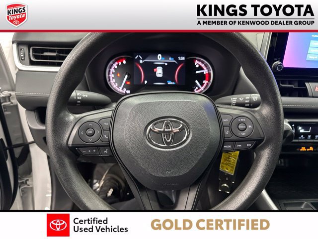 Used 2024 Toyota RAV4 LE AWD/4WD image 13