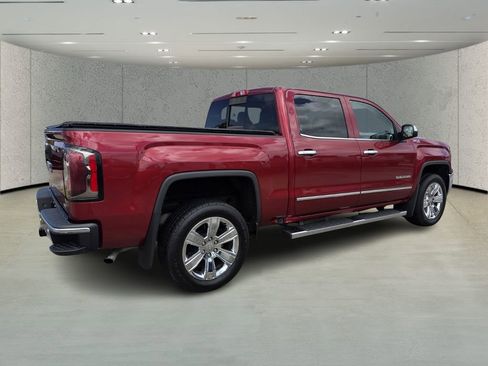 Used 2018 GMC Sierra 1500 SLT image 3