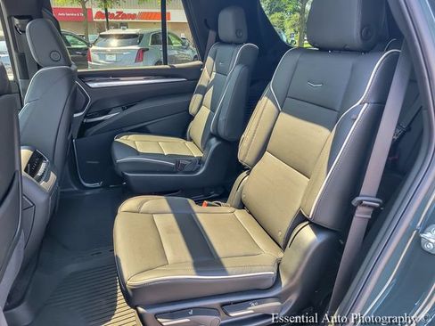 New 2026 Cadillac Escalade Luxury w/ LPO, Floor Liner Package AWD/4WD image 20