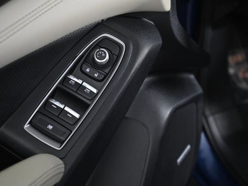 Used 2022 Subaru Ascent Limited w/ Technology Package image 26