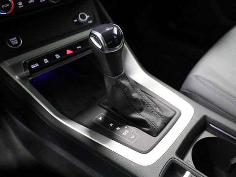 Used 2023 Audi Q3 2.0T Premium Plus w/ Premium Plus Package image 29