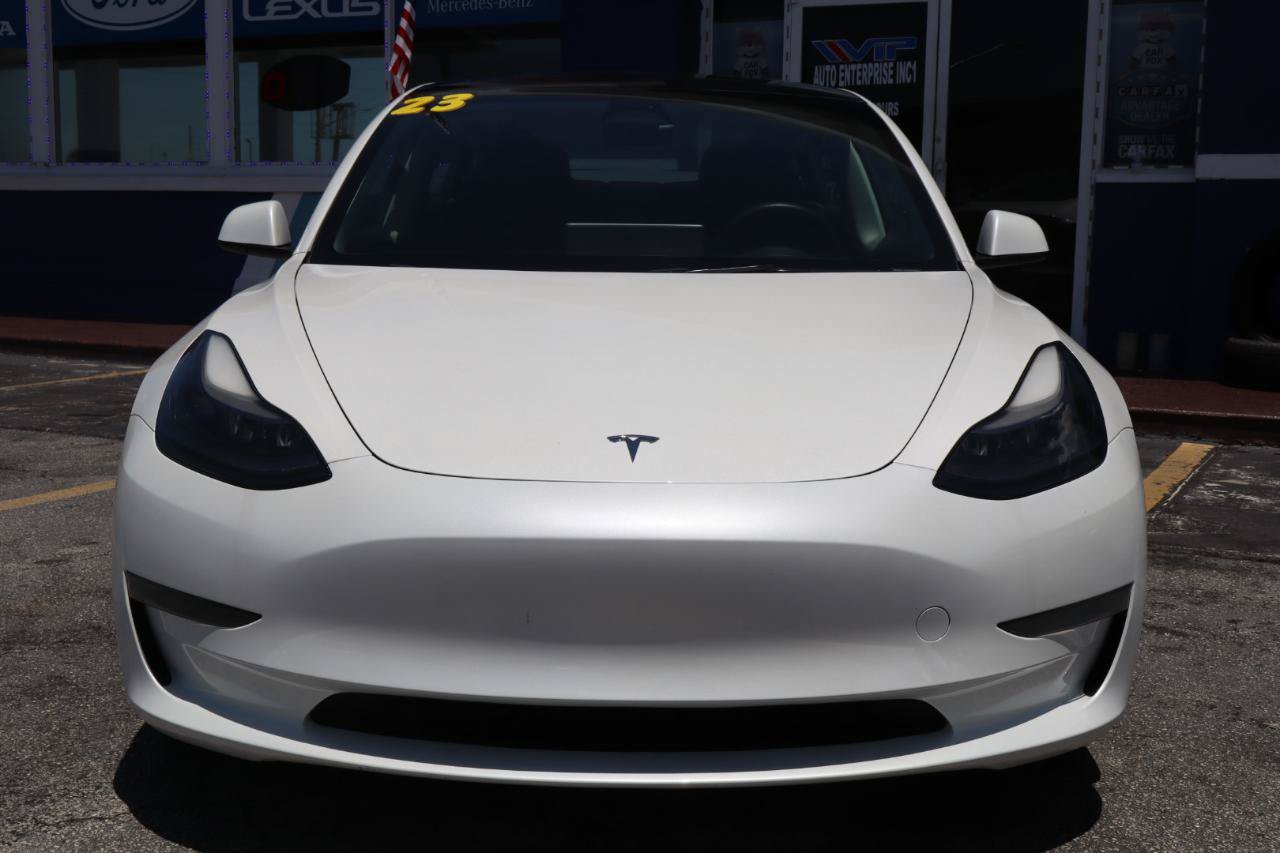Used 2023 Tesla Model 3 Standard Range RWD image 8
