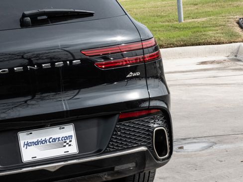 Used 2024 Genesis GV70 2.5T w/ Advanced Package image 7