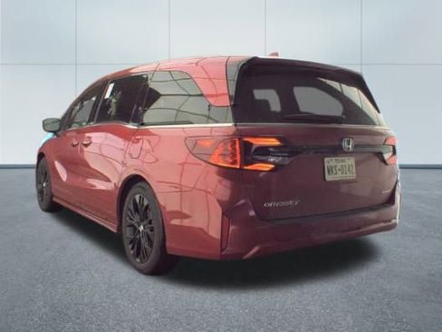 Used 2025 Honda Odyssey Sport-L image 7
