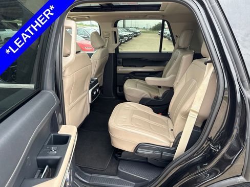 Used 2024 Ford Expedition Limited RWD image 7
