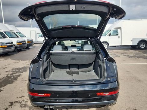 Used 2018 Audi Q3 2.0T Premium w/ Convenience Package image 26