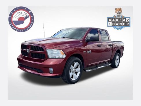 Used 2014 RAM 1500 Express RWD image 1