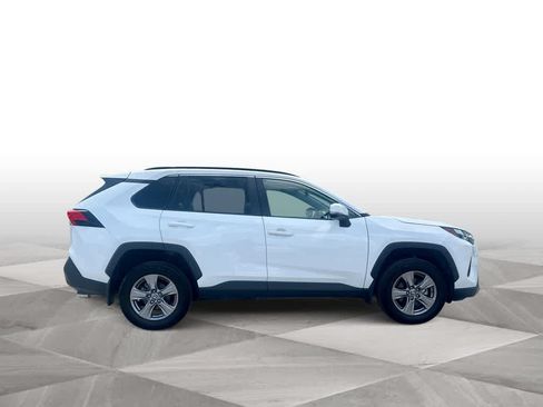 Used 2024 Toyota RAV4 XLE w/ Convenience Package FWD image 9