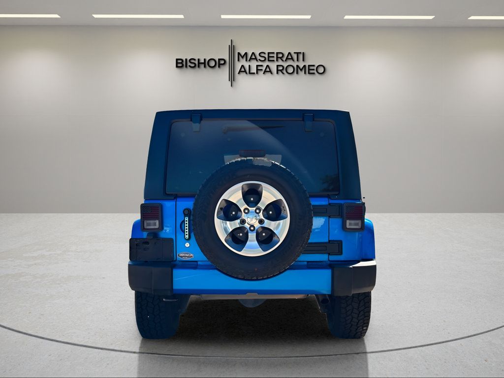 Used 2016 Jeep Wrangler Unlimited Sahara AWD/4WD image 5