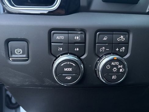 New 2026 GMC Sierra 2500 Denali w/ Denali Reserve Package image 13