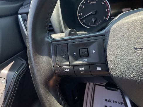 Certified 2026 Nissan Rogue SV AWD/4WD image 30