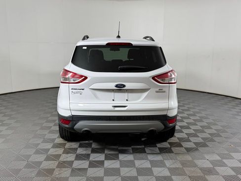 Used 2016 Ford Escape SE w/ Equipment Group 201A image 9