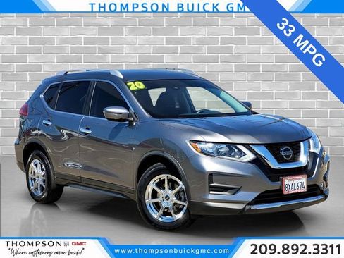Used 2020 Nissan Rogue SV FWD image 1