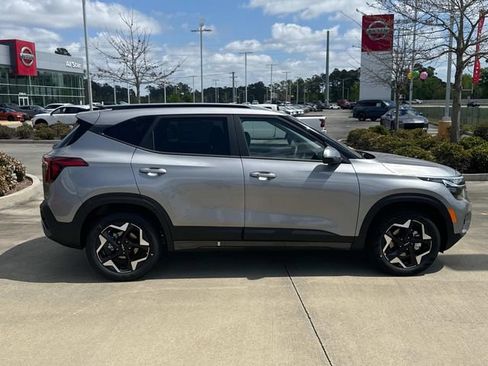 New 2026 Kia Seltos S FWD image 9
