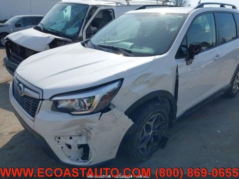 Used 2020 Subaru Forester Premium AWD/4WD image 14