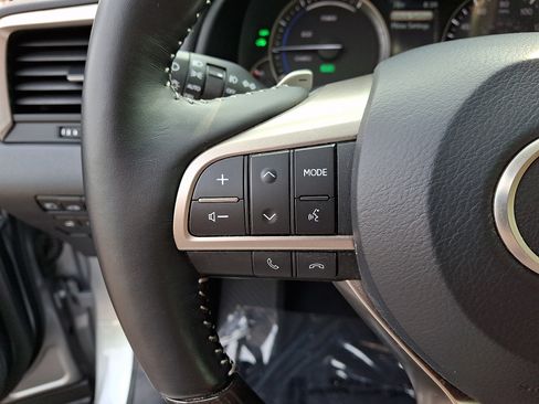 Used 2022 Lexus RX 450hL Luxury w/ Cold Area Package (CT) AWD/4WD image 22