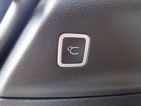 New 2026 Chrysler Pacifica Pinnacle image 9