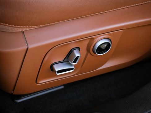 Used 2022 Maserati Levante GT image 18