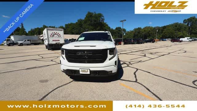 Certified 2024 GMC Sierra 1500 Elevation w/ LPO, Elevation Black Package AWD/4WD image 3