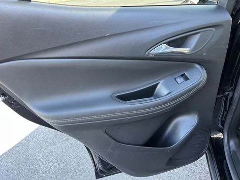 Used 2022 Buick Encore GX Select w/ Advanced Technology Package image 17