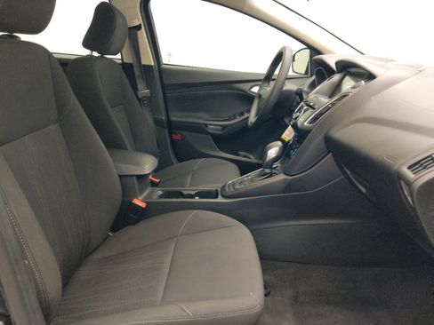 Used 2017 Ford Focus SEL FWD image 21