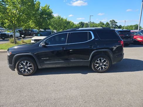 Used 2023 GMC Acadia SLT AWD/4WD image 4