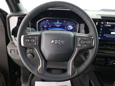 Used 2025 Chevrolet Silverado 1500 ZR2 w/ Technology Package image 11