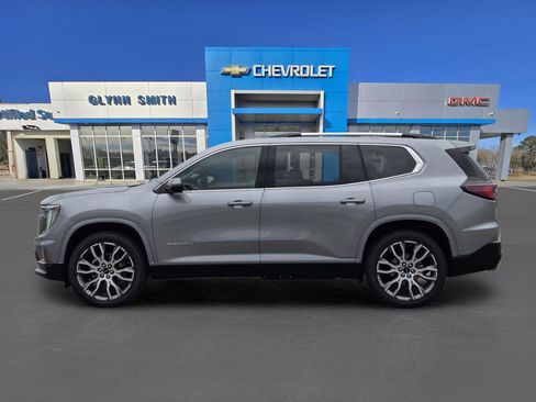 Used 2026 GMC Acadia Denali Ultimate FWD image 12