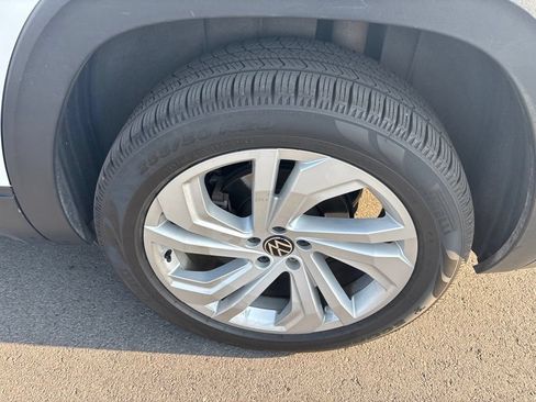 Used 2022 Volkswagen Atlas SE w/ Panoramic Sunroof Package AWD/4WD image 5