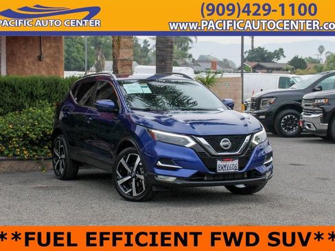 Used 2020 Nissan Rogue Sport SL w/ Premium Package image 1