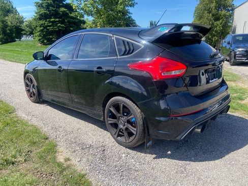 Used 2017 Ford Focus RS AWD/4WD image 3