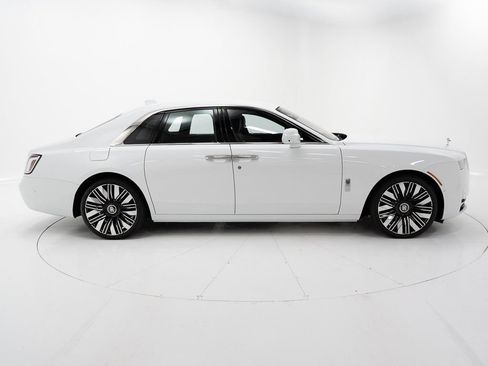 Used 2025 Rolls-Royce Ghost AWD/4WD image 6