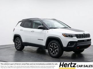 Used 2025 Jeep Compass Trailhawk AWD/4WD video 1