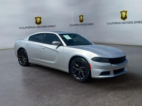 Used 2021 Dodge Charger SXT w/ Leather Interior Group RWD image 7