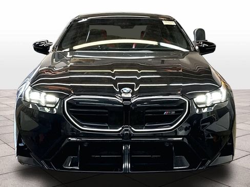 Used 2025 BMW M5 AWD/4WD image 3