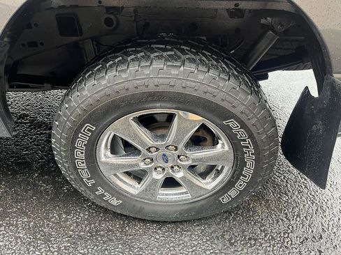 Used 2018 Ford F150 XLT w/ Equipment Group 302A Luxury image 13