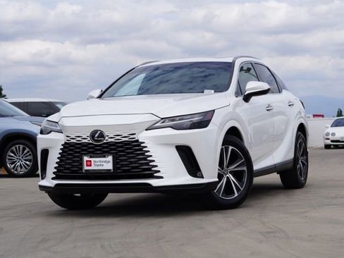Used 2024 Lexus RX 350 FWD w/ Technology Package image 2