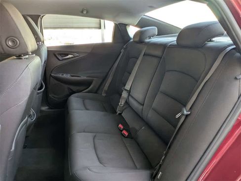 Used 2020 Chevrolet Malibu LT image 13