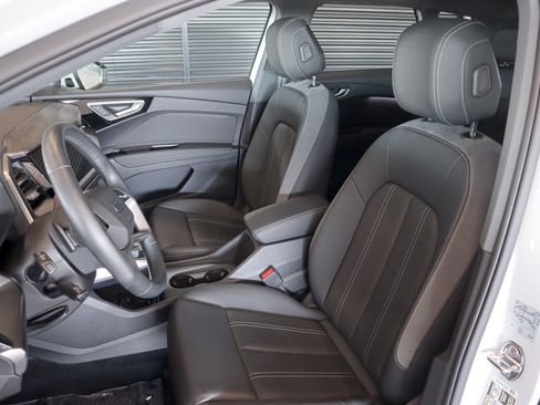 Certified 2024 Audi Q4 e-tron Premium Plus image 7