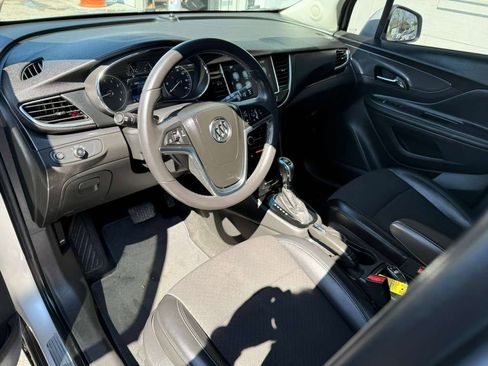 Used 2020 Buick Encore Preferred image 17