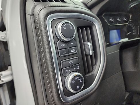 Used 2019 GMC Sierra 1500 SLE image 36