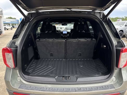 Used 2020 Ford Explorer Limited RWD image 8