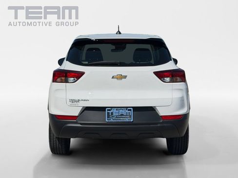 Used 2023 Chevrolet TrailBlazer LS FWD image 6