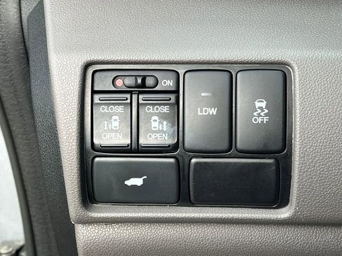 Used 2017 Honda Odyssey EX-L image 26