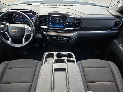 Used 2024 Chevrolet Silverado 1500 LT AWD/4WD image 11
