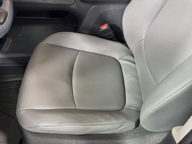 Used 2022 Toyota Sienna XLE w/ XLE Plus Package FWD image 27
