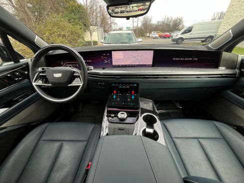 Used 2025 Cadillac Escalade IQ Luxury 2 image 13