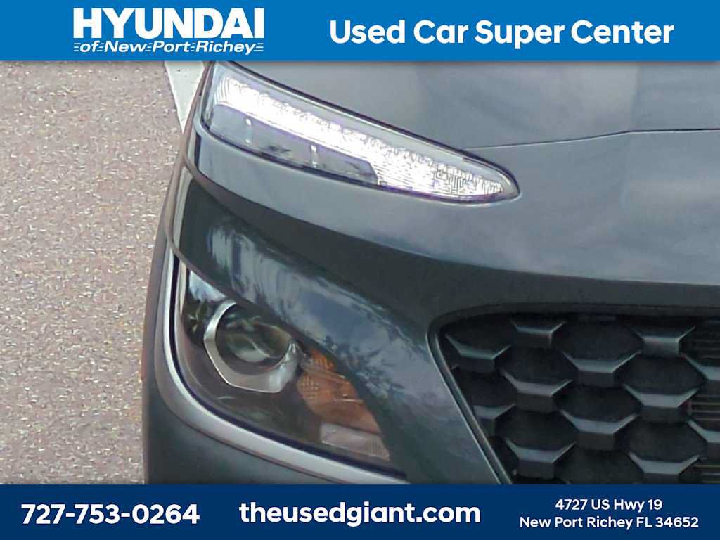 Used 2023 Hyundai Kona SEL FWD image 9